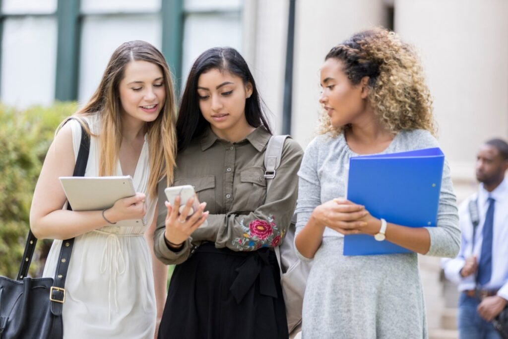 Introducing Connyct: The New Social Media App for College Students in the Face of TikTok Ban