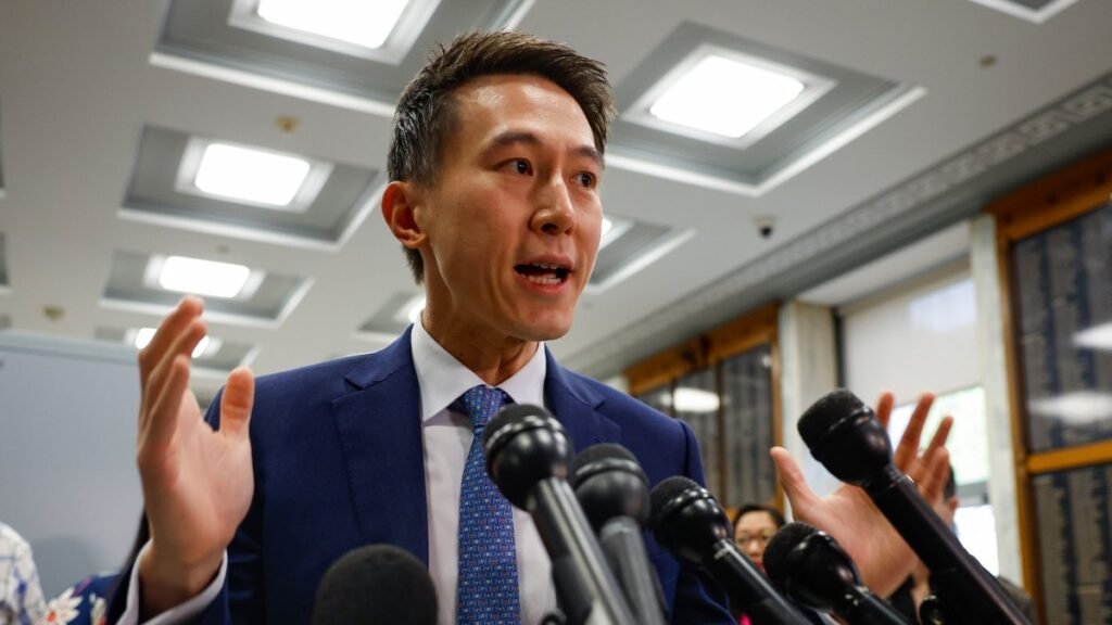 TikTok Appeals to Supreme Court for Last-Minute Reprieve Before Sell-or-Ban Deadline